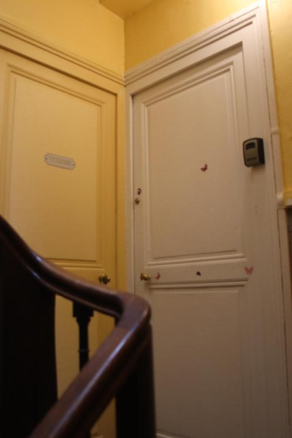 Chambres Poitiers Centre Ville - Salle De Bain, Refrigerateur, Tv Et Machine A Cafe Privatifs - Cuisine Commune - Terrasse - Hotel De Ville A 200M Bagian luar foto